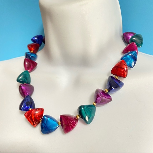 Jeweltone Lucite Pyramid Shape Vintage Bead Necklace - Picture 7 of 8